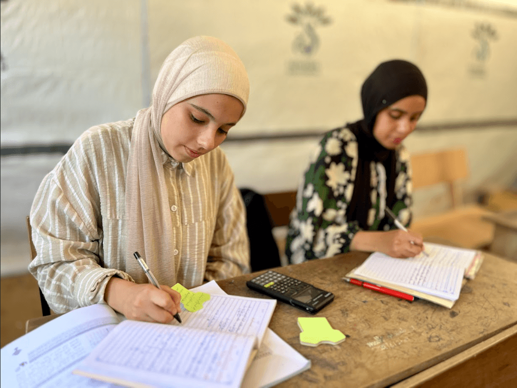 Establishing the Senabil Deir Al Balah 1 Field School as an emergency educational solution during the war to ensure educational continuity