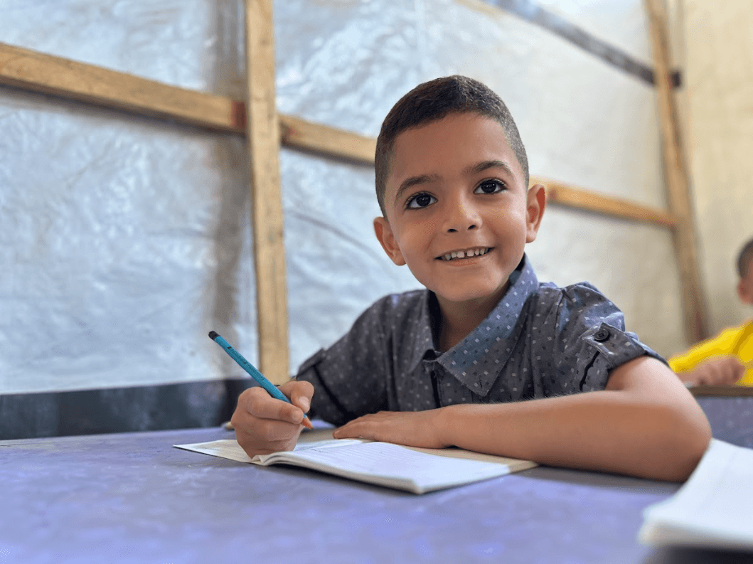 Establishing the Senabil Deir Al Balah 1 Field School as an emergency educational solution during the war to ensure educational continuity