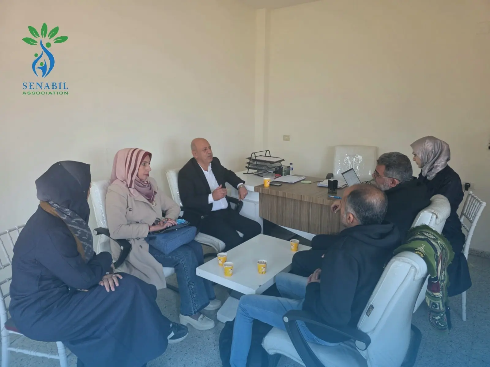 وفد من جامعة فلسطين يزور مؤسسة السنابل لبحث سبل التعاون المشترك