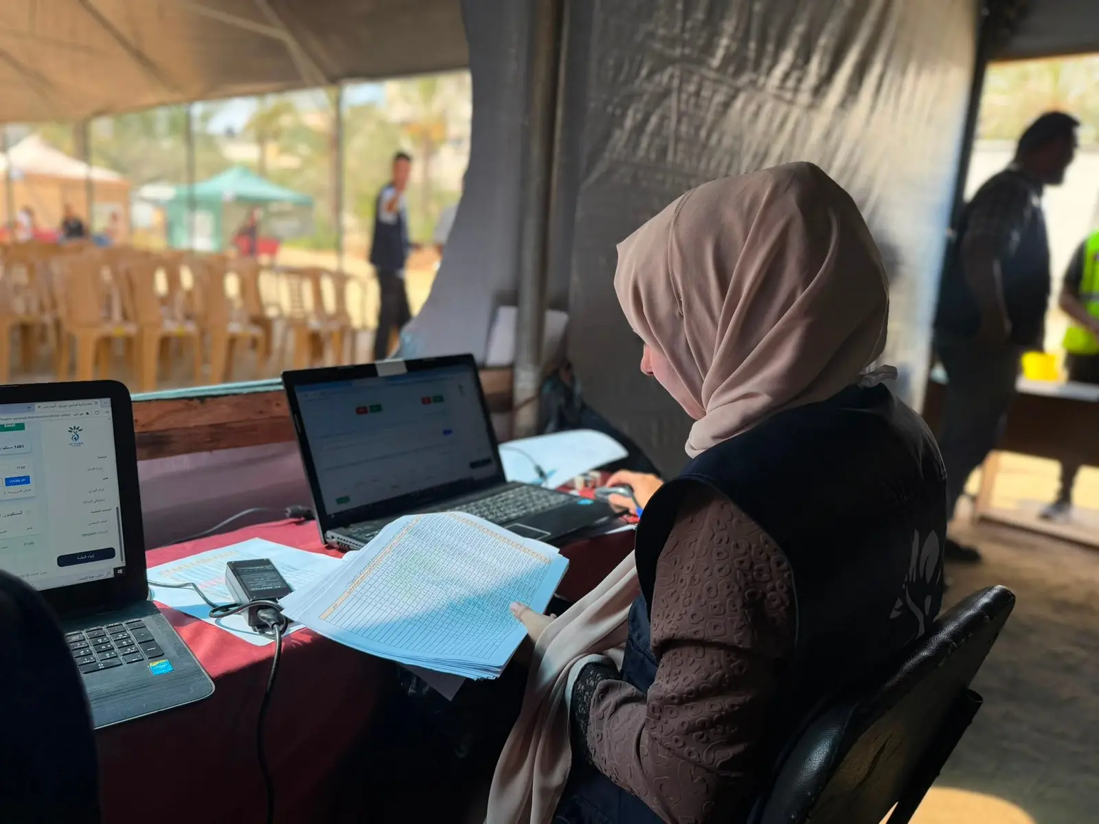 مؤسسة السنابل تواصل توزيع المواد الإغاثية للأسر في المناطق المهمشة بالمنطقة الوسطى بتمويل من منظمة UNICEF