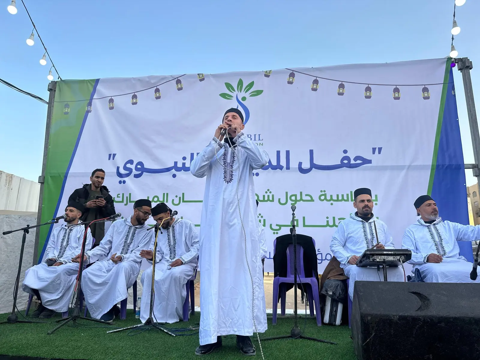 مؤسسة السنابل تُحيي حفلات مديح في مختلف مناطق القطاع استقبالًا لشهر رمضان المبارك