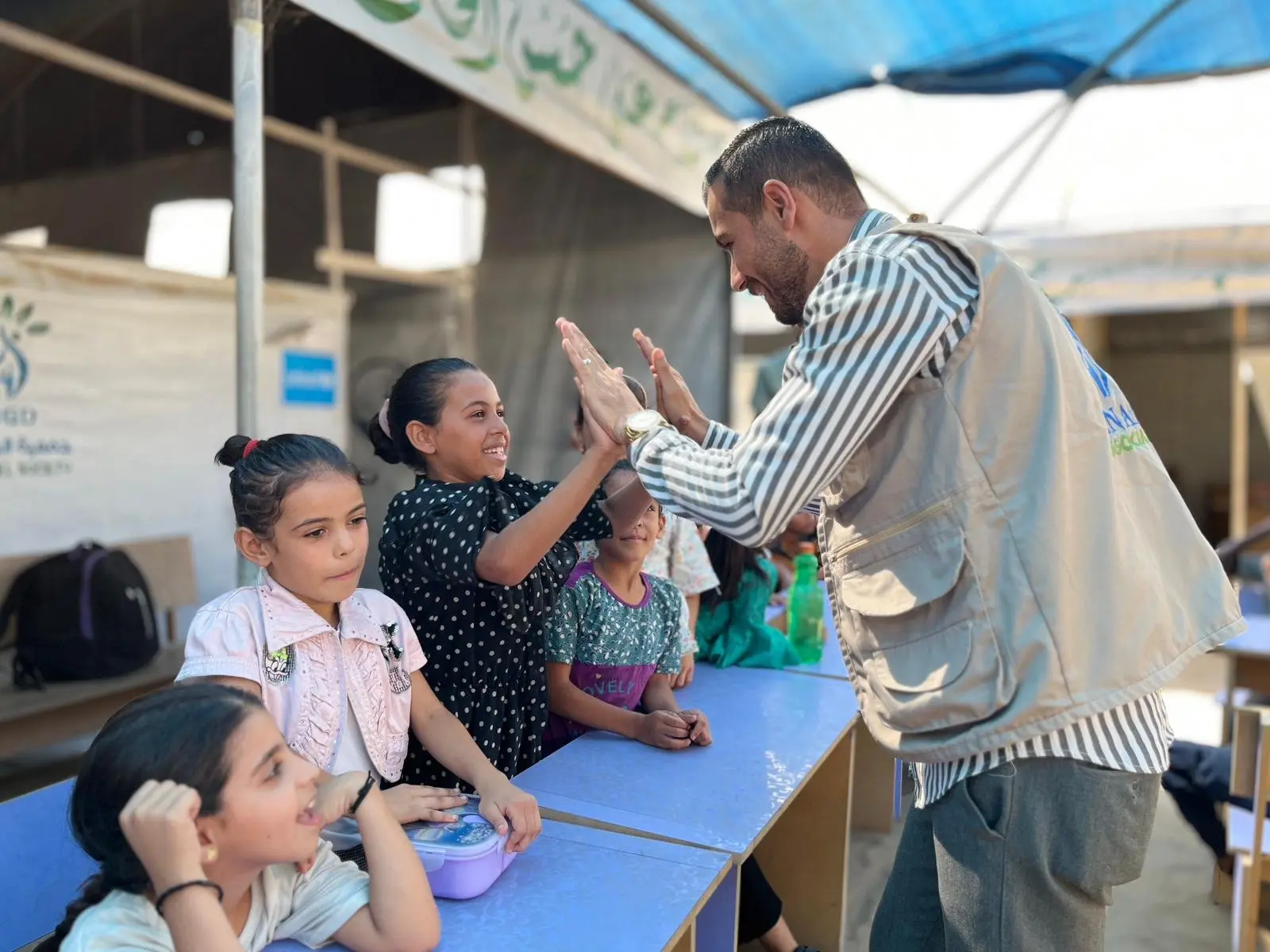 فطور جماعي للأطفال الأيتام