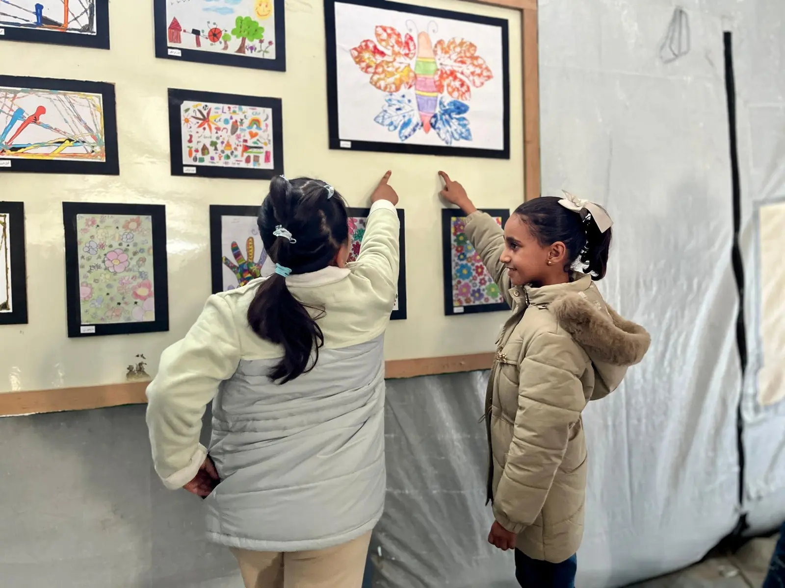 Senabil Association Organizes Children's Art Exhibition as Part of Psychosocial Support Activities in Deir Al-Balah