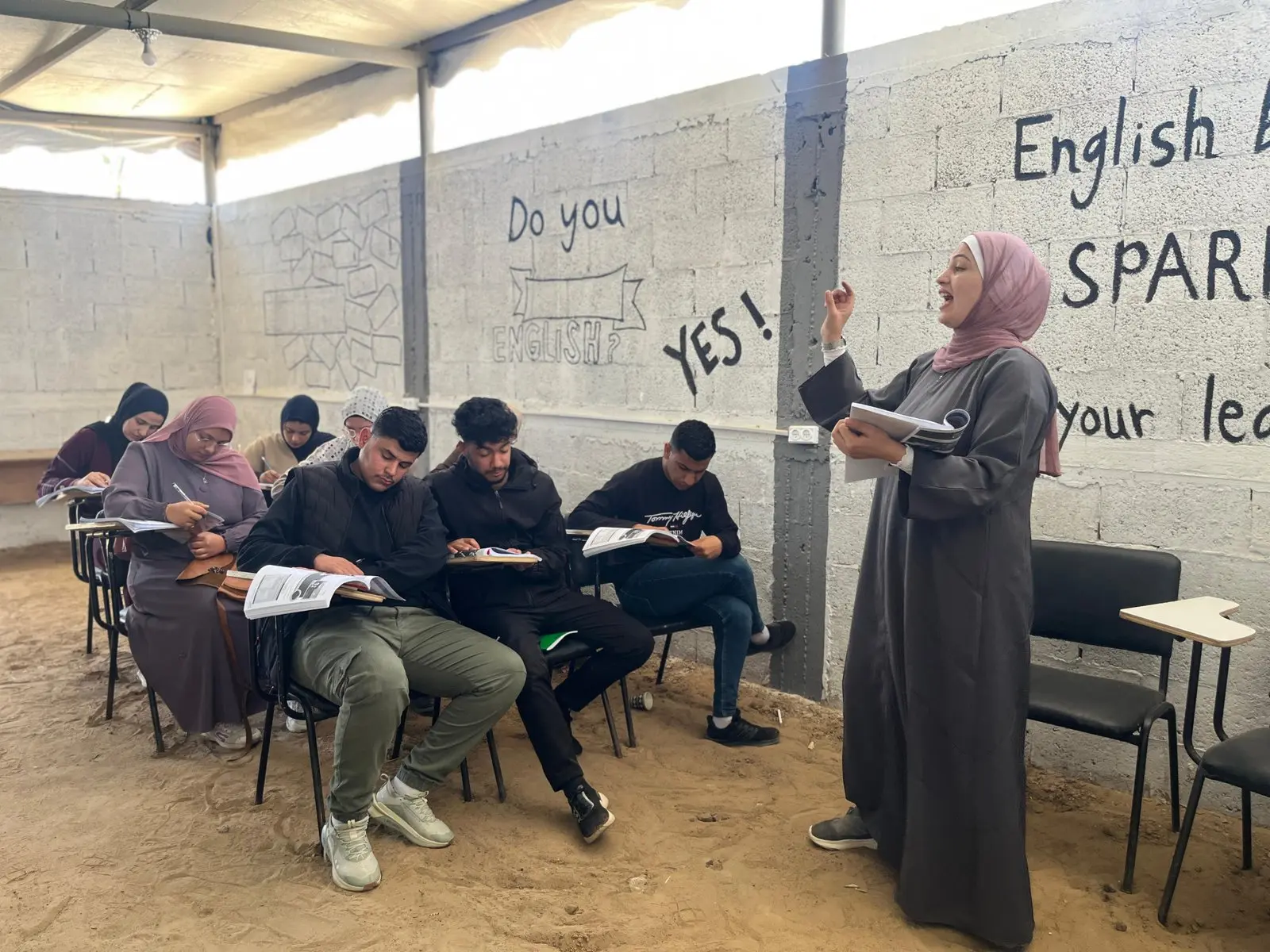 مؤسسة السنابل تطلق المستوى الثالث من برنامج اللغة الإنجليزية