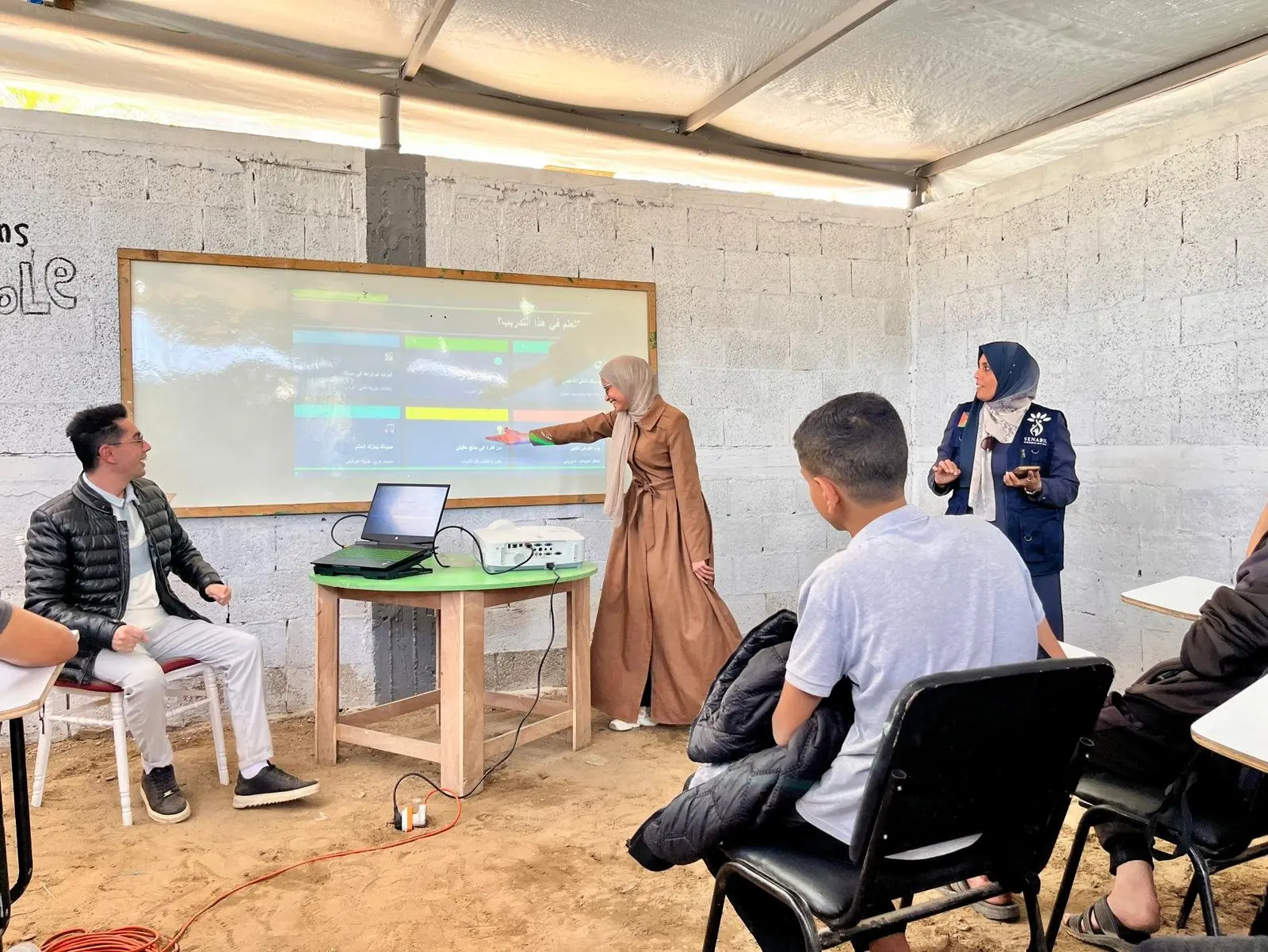 مؤسسة السنابل تطلق دورة تدريبية في الذكاء الصناعي لتنمية مهارات الطلبة