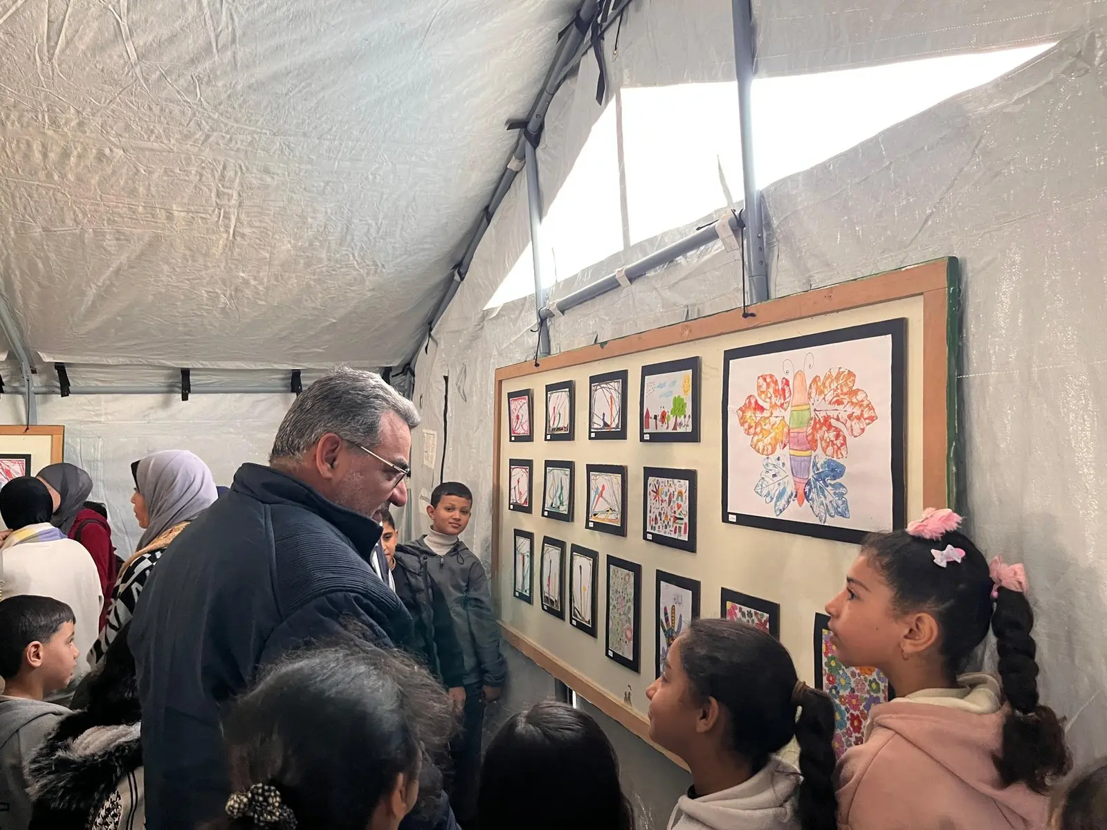Senabil Association Organizes Children's Art Exhibition as Part of Psychosocial Support Activities in Deir Al-Balah