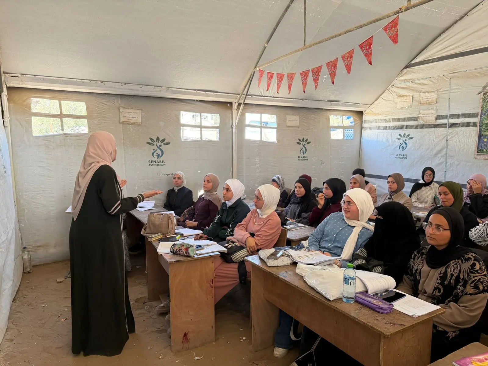 Senabil Association Launches “Esnad 2008” Project to Support Tawjihi Students