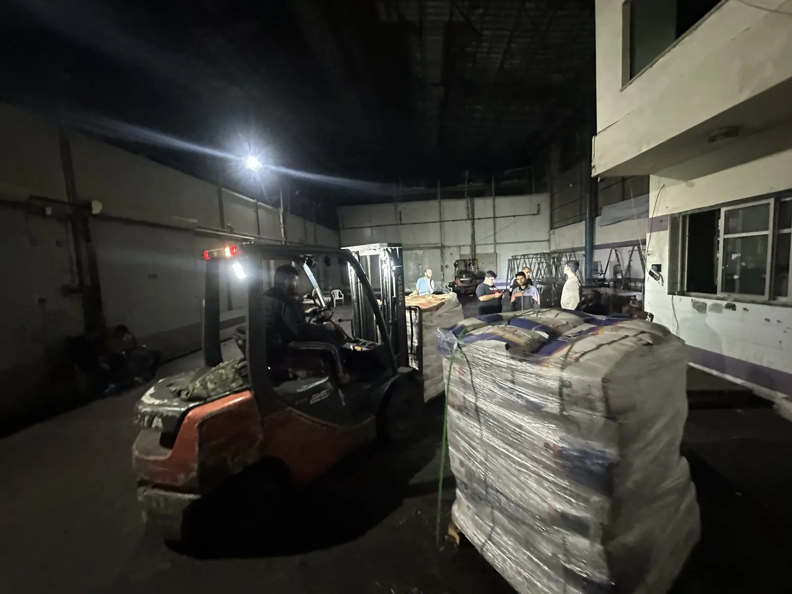 Senabil Distributes Eid Meat to Families in Gaza