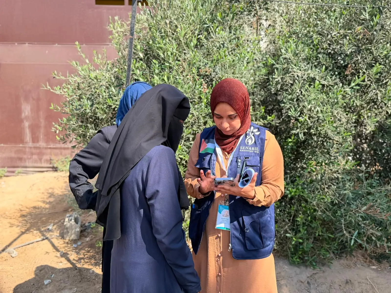 مؤسسة السنابل تواصل توزيع المواد الإغاثية للأسر في المناطق المهمشة بالمنطقة الوسطى بتمويل من منظمة UNICEF